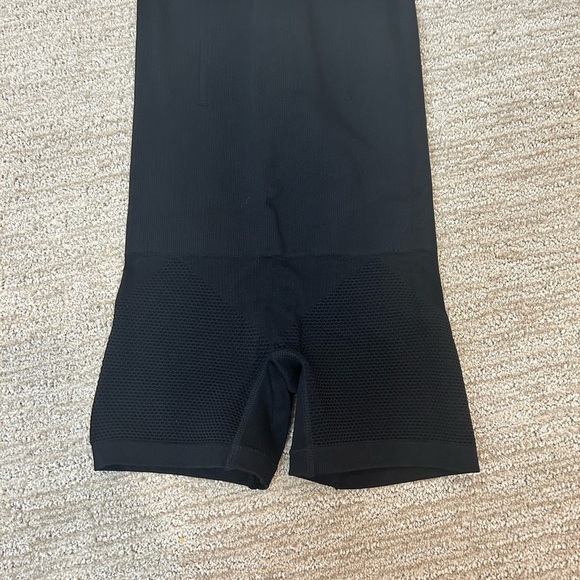 Robert Matthew Shapewear Brilliance High Waisted Mid-Thigh Shorts, XXL 14-16 - Picture 1 of 8